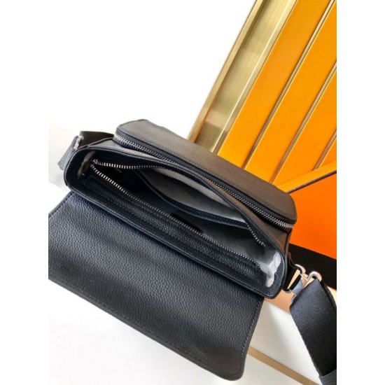 Replica Borse Imitazioni a tracolla Hermes Messenger 7062 uomo Nera Imitazioni Replica perfette Borse Imitazioni a tracolla Hermes Messenger 7062 uomo Nera