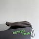 Replica Pochette Bottega Veneta Onda con motivo a conchiglia Imitazioni Replica perfette Pochette Bottega Veneta Onda con motivo a conchiglia
