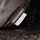 Replica Pochette Bottega Veneta Onda con motivo a conchiglia Imitazioni Replica perfette Pochette Bottega Veneta Onda con motivo a conchiglia