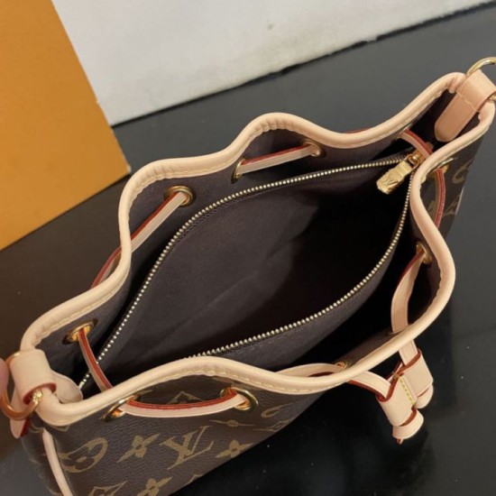 Replica Borsa 1:1 a secchiello Louis Vuitton Nano East-West Frivole Monogram M29537 Imitazioni Replica perfette Borsa 1:1 a secchiello Louis Vuitton Nano East-West Frivole Monogram M29537