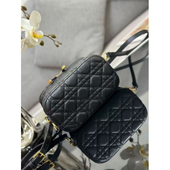 Replica Beauty case DiorTravel S5488 nero Imitazioni Replica perfette Beauty case DiorTravel S5488 nero