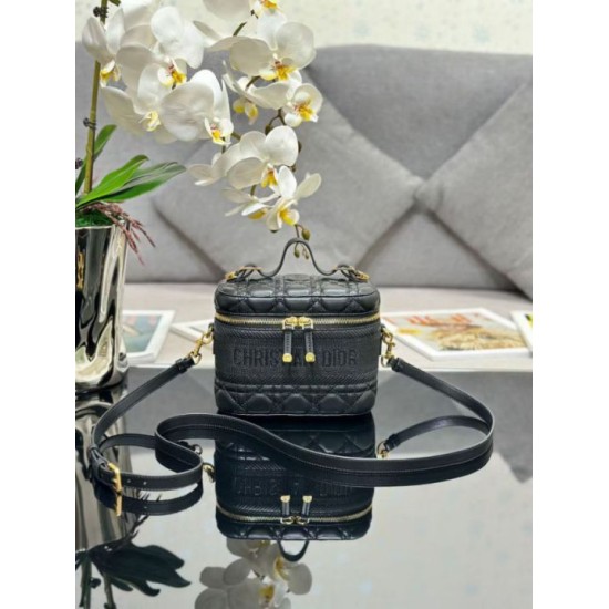 Replica Beauty case DiorTravel S5488 nero Imitazioni Replica perfette Beauty case DiorTravel S5488 nero