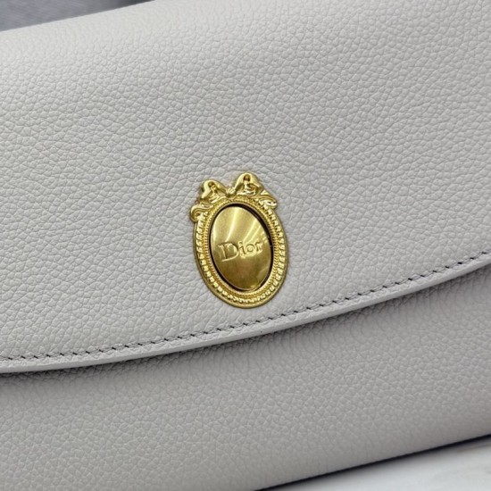 Replica Pochette Dior Médaillon con tracolla Grigia Imitazioni Replica perfette Pochette Dior Médaillon con tracolla Grigia