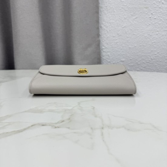 Replica Pochette Dior Médaillon con tracolla Grigia Imitazioni Replica perfette Pochette Dior Médaillon con tracolla Grigia