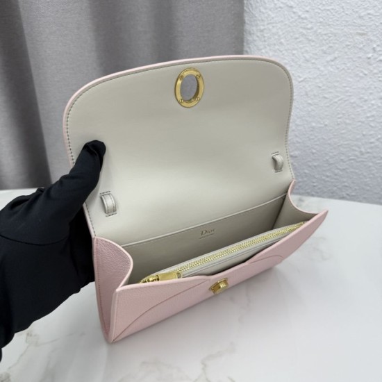 Replica Pochette Dior Médaillon con tracolla Rosa Imitazioni Replica perfette Pochette Dior Médaillon con tracolla Rosa