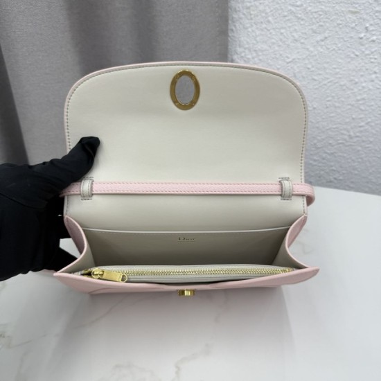 Replica Pochette Dior Médaillon con tracolla Rosa Imitazioni Replica perfette Pochette Dior Médaillon con tracolla Rosa