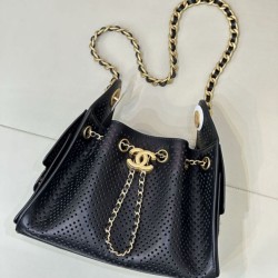 Replica Borsa 1:1 Chanel piccola 25 AS5631 Hobo con design traforato nera Imitazioni Replica perfette Borsa 1:1 Chanel piccola 25 AS5631 Hobo con design traforato nera