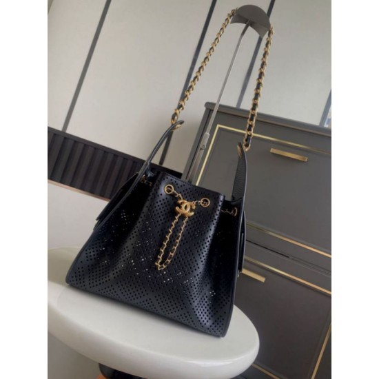 Replica Borsa Chanel piccola 25 Hobo AS5293 nera traforata Imitazioni Replica perfette Borsa Chanel piccola 25 Hobo AS5293 nera traforata