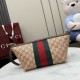 Replica Gucci 875159 Beauty case piccolo GG marrone Imitazioni Replica perfette Gucci 875159 Beauty case piccolo GG marrone
