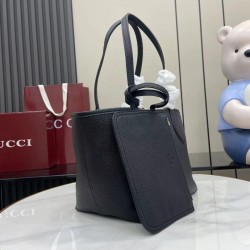 Replica Borsa tote reversibile Gucci 839124 Totissima nera/marrone Imitazioni Replica perfette Borsa tote reversibile Gucci 839124 Totissima nera/marrone