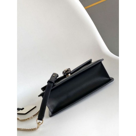 Replica Borsa Bvlgari Serpenti Forever Mini con manico superiore Versione Chip Nero Imitazioni Replica perfette Borsa Bvlgari Serpenti Forever Mini con manico superiore Versione Chip Nero