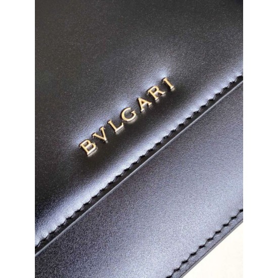 Replica Borsa Bvlgari Serpenti Forever Mini con manico superiore Versione Chip Nero Imitazioni Replica perfette Borsa Bvlgari Serpenti Forever Mini con manico superiore Versione Chip Nero