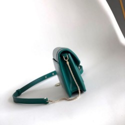 Replica Pochette con catena Bvlgari Serpenti Forever 20cm Versione Chip verde Imitazioni Replica perfette Pochette con catena Bvlgari Serpenti Forever 20cm Versione Chip verde