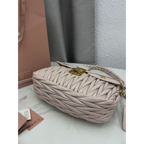 Replica Borsa 1:1 a mano trapuntata Miu Miu 5BC213 Rosa Imitazioni Replica perfette Borsa 1:1 a mano trapuntata Miu Miu 5BC213 Rosa