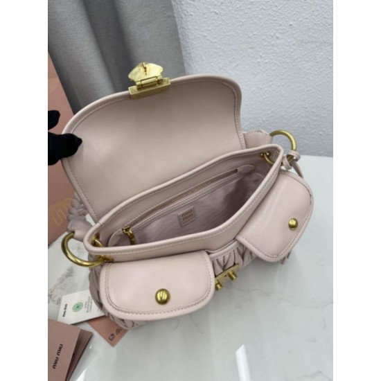 Replica Borsa 1:1 a mano trapuntata Miu Miu 5BC213 Rosa Imitazioni Replica perfette Borsa 1:1 a mano trapuntata Miu Miu 5BC213 Rosa