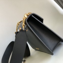 Replica Borsa a tracolla Bvlgari Serpenti East-West Maxi Chain Versione Chip nera Imitazioni Replica perfette Borsa a tracolla Bvlgari Serpenti East-West Maxi Chain Versione Chip nera