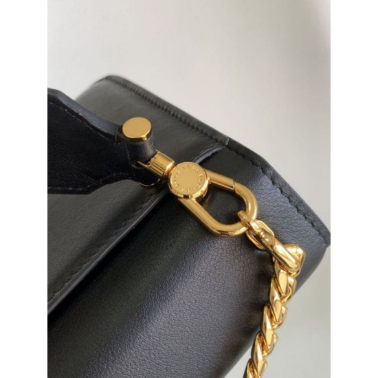 Replica Borsa a tracolla Bvlgari Serpenti East-West Maxi Chain Versione Chip nera Imitazioni Replica perfette Borsa a tracolla Bvlgari Serpenti East-West Maxi Chain Versione Chip nera