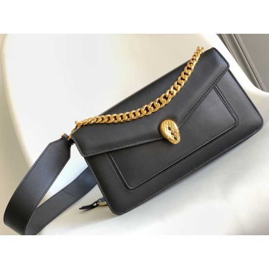 Replica Borsa a tracolla Bvlgari Serpenti East-West Maxi Chain Versione Chip nera Imitazioni Replica perfette Borsa a tracolla Bvlgari Serpenti East-West Maxi Chain Versione Chip nera