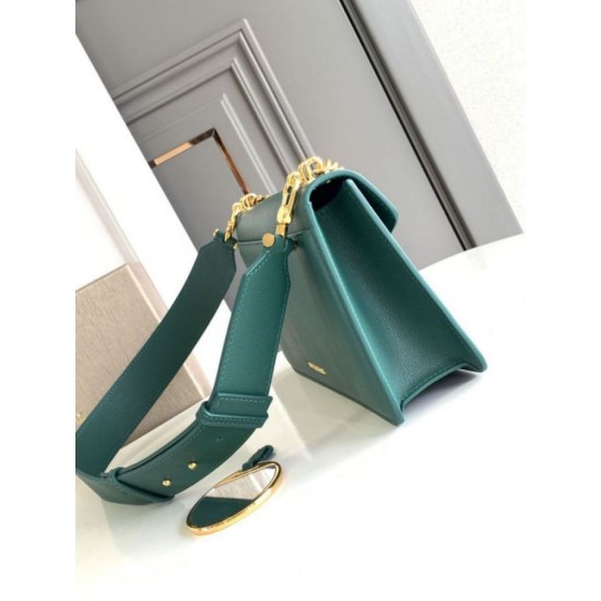 Replica Borse a tracolla Bvlgari Serpenti East-West Maxi Chain Versione Chip verde Imitazioni Replica perfette Borse a tracolla Bvlgari Serpenti East-West Maxi Chain Versione Chip verde