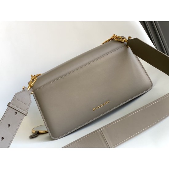 Replica Borse a tracolla Bvlgari Serpenti East-West Maxi Chain Versione Chip Grigio Imitazioni Replica perfette Borse a tracolla Bvlgari Serpenti East-West Maxi Chain Versione Chip Grigio