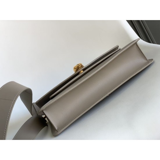 Replica Borse a tracolla Bvlgari Serpenti East-West Maxi Chain Versione Chip Grigio Imitazioni Replica perfette Borse a tracolla Bvlgari Serpenti East-West Maxi Chain Versione Chip Grigio