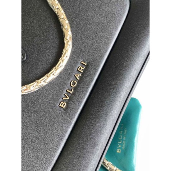 Replica Borsa a tracolla piccola Bvlgari Serpenti Baia nera Imitazioni Replica perfette Borsa a tracolla piccola Bvlgari Serpenti Baia nera
