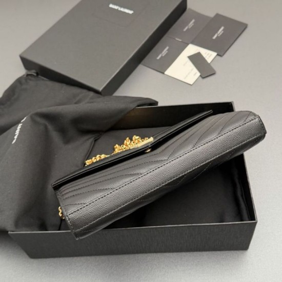 Replica Portafoglio a catena YSL Saint Laurent Envelope nero oro Imitazioni Replica perfette Portafoglio a catena YSL Saint Laurent Envelope nero oro