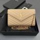 Replica Portafoglio a catena YSL Saint Laurent Envelope pelle originale albicocca Imitazioni Replica perfette Portafoglio a catena YSL Saint Laurent Envelope pelle originale albicocca