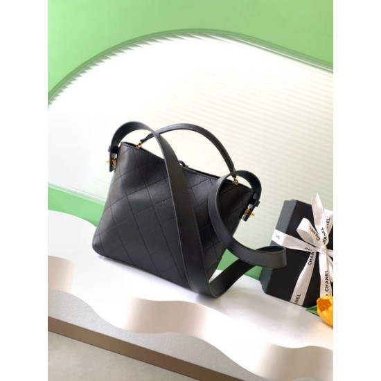 Replica Borsa a mano Chanel 26S AS6268 scamosciata con tracolla larga Nero Imitazioni Replica perfette Borsa a mano Chanel 26S AS6268 scamosciata con tracolla larga Nero