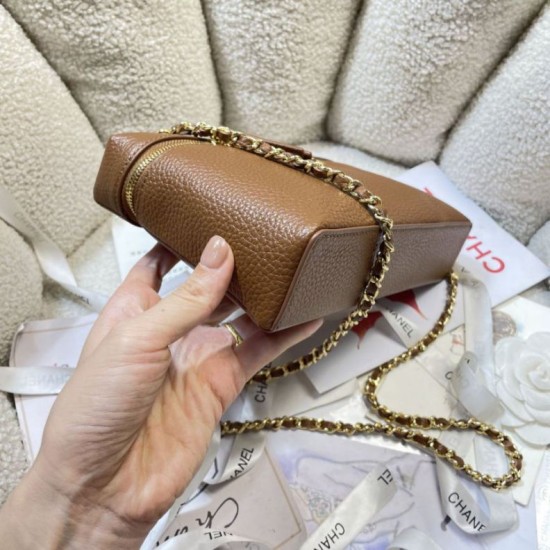 Replica Borsa Chanel Vanity con catena 23cm AS5347 Marrone Imitazioni Replica perfette Borsa Chanel Vanity con catena 23cm AS5347 Marrone