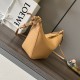 Replica borse griffate a tracolla Loewe Hammock Hobo classica Marrone Imitazioni Replica perfette Imitazioni borse griffate a tracolla Loewe Hammock Hobo classica Marrone