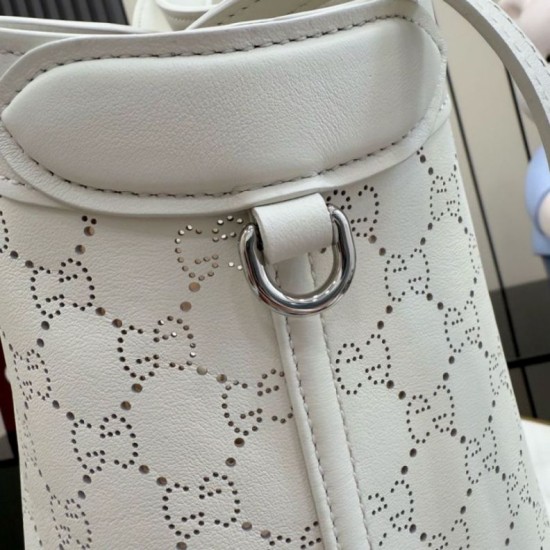 Replica Qualità Premium Borse Firmate grande Gucci Giglio traforata GG 853971 bianca Imitazioni Replica perfette Qualità Premium Borse Firmate grande Gucci Giglio traforata GG 853971 bianca