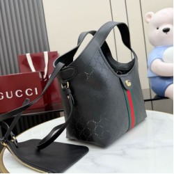 Replica Borse Imitazioni piccola Gucci Giglio traforata GG 860845 Nero Imitazioni Replica perfette Borse Imitazioni piccola Gucci Giglio traforata GG 860845 Nero