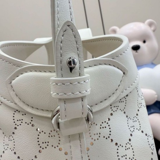 Replica Qualità Premium Borsa piccola Gucci Giglio traforata GG 860845 bianca Imitazioni Replica perfette Qualità Premium Borsa piccola Gucci Giglio traforata GG 860845 bianca