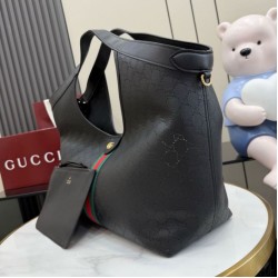 Replica Perfetta grande Gucci Giglio 853971 traforata GG Nero Imitazioni Replica perfette Perfetta grande Gucci Giglio 853971 traforata GG Nero