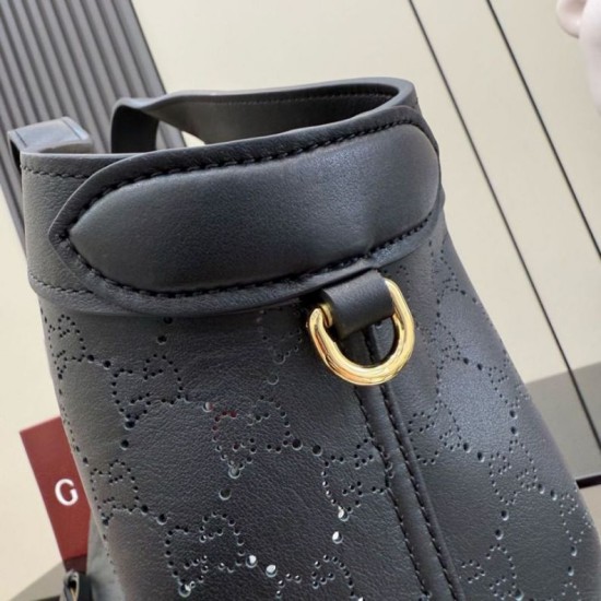 Replica Perfetta grande Gucci Giglio 853971 traforata GG Nero Imitazioni Replica perfette Perfetta grande Gucci Giglio 853971 traforata GG Nero
