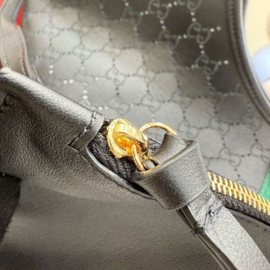 Replica Perfetta grande Gucci Giglio 853971 traforata GG Nero Imitazioni Replica perfette Perfetta grande Gucci Giglio 853971 traforata GG Nero