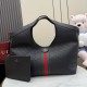 Replica Perfetta grande Gucci Giglio 853971 traforata GG Nero Imitazioni Replica perfette Perfetta grande Gucci Giglio 853971 traforata GG Nero