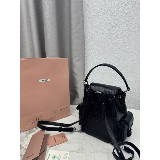 Replica perfette Zaino Miu Miu 26s pelle cerata 5bc043 22cm nero
