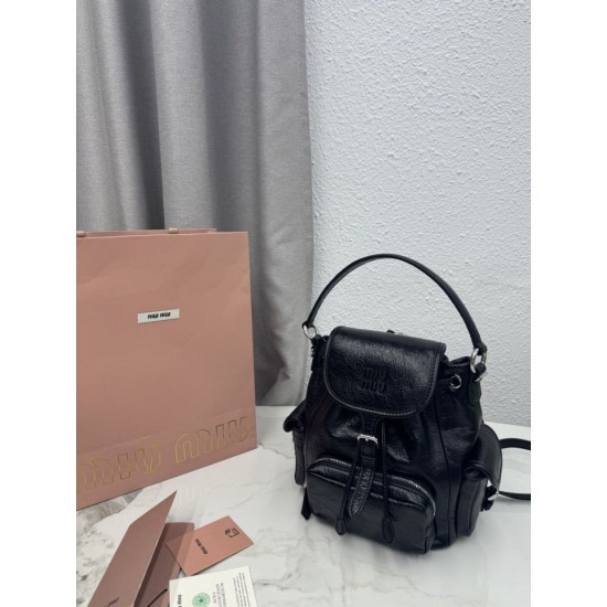 Replica perfette Zaino Miu Miu 26s pelle cerata 5bc043 22cm nero