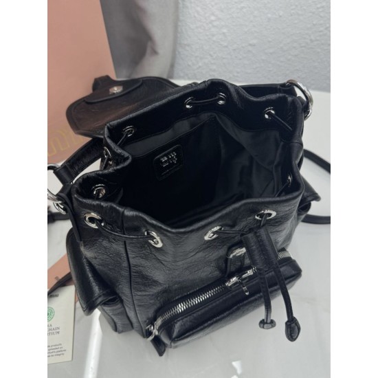 Replica perfette Zaino Miu Miu 26s pelle cerata 5bc043 22cm nero