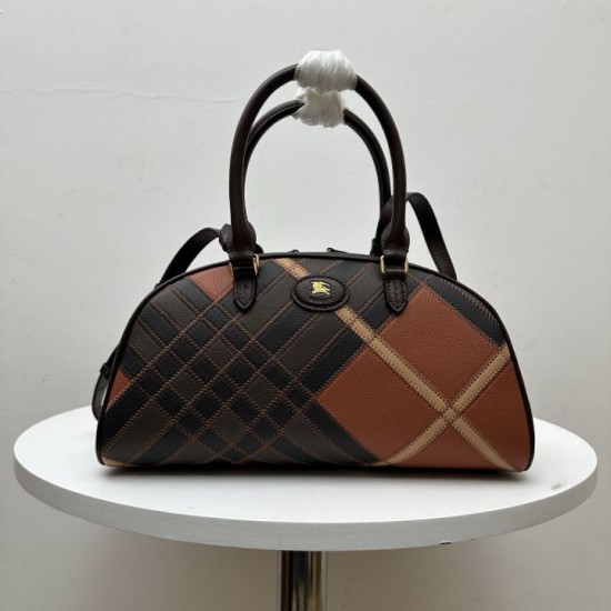 Replica Borse Firmate da bowling Burberry Highlands media nera Imitazioni Replica perfette Borse Firmate da bowling Burberry Highlands media nera