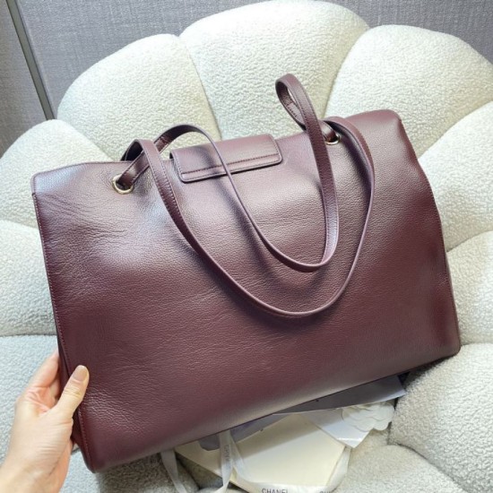 Replica perfette Borsa tote Chanel AS6245 Super bordeaux
