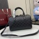 Replica Borsa Gucci Boston media con emblema GG 848886 Nero Imitazioni Replica perfette Borsa Gucci Boston media con emblema GG 848886 Nero