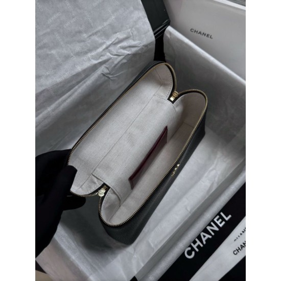 Replica Beauty case grande Chanel Métiers d'art con catena AP5437 Nero Imitazioni Replica perfette Beauty case grande Chanel Métiers d'art con catena AP5437 Nero