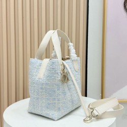 Replica Borsa tote verticale Dior Tweed Toujours motivo Cannage Blu Imitazioni Replica perfette Borsa tote verticale Dior Tweed Toujours motivo Cannage Blu