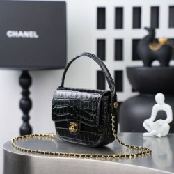 Replica Mini borsa a tracolla Chanel stampa coccodrillo AS6424 Nero Imitazioni Replica perfette Mini borsa a tracolla Chanel stampa coccodrillo AS6424 Nero