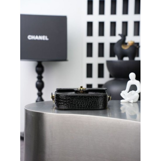 Replica Mini borsa a tracolla Chanel stampa coccodrillo AS6424 Nero Imitazioni Replica perfette Mini borsa a tracolla Chanel stampa coccodrillo AS6424 Nero