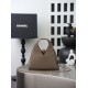 Replica Borsa triangolare trapuntata Chanel AS6392 grigio Imitazioni Replica perfette Borsa triangolare trapuntata Chanel AS6392 grigio