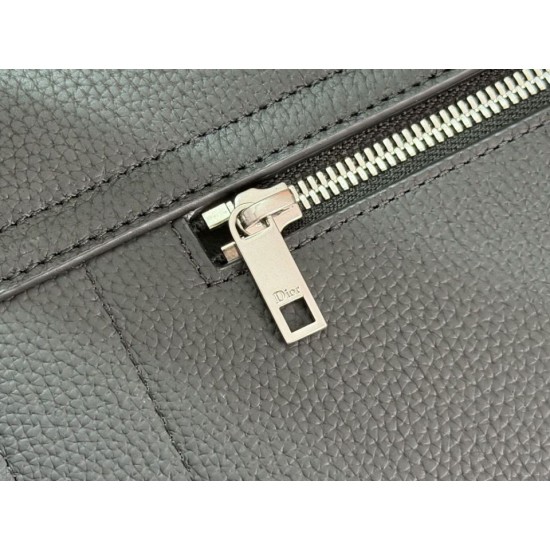 Replica Borse Firmate a tracolla Dior Normandie con patta nera Imitazioni Replica perfette Borse Firmate a tracolla Dior Normandie con patta nera